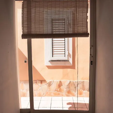 Medano Coliving 홈스테이 *